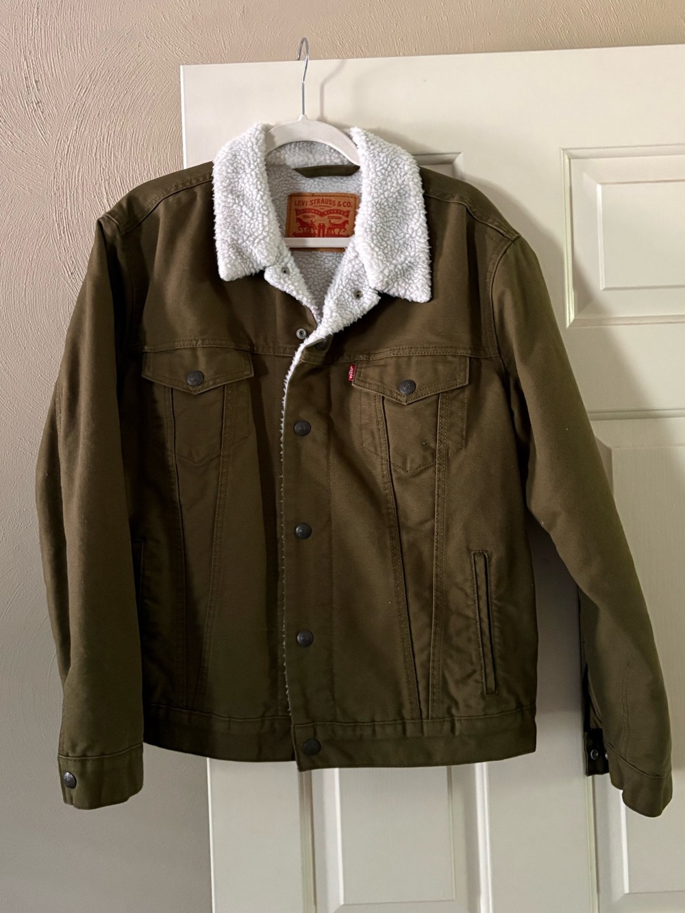 NWOT Levi’s Men’s Sherpa Lined Jacket. Size Medium. - Picture 2 of 4